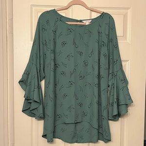 COPY - Lauren Conrad Green Floral Blouse EUC